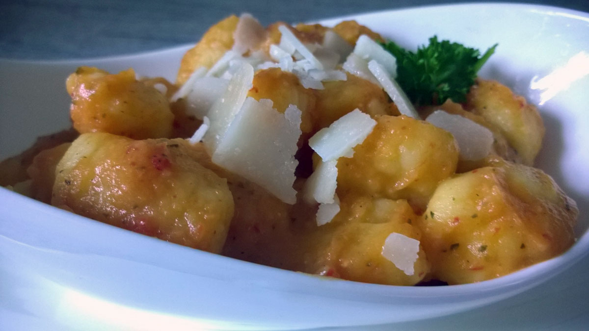 Gnocchi mit Gemüsesauce {Schnell und einfach}